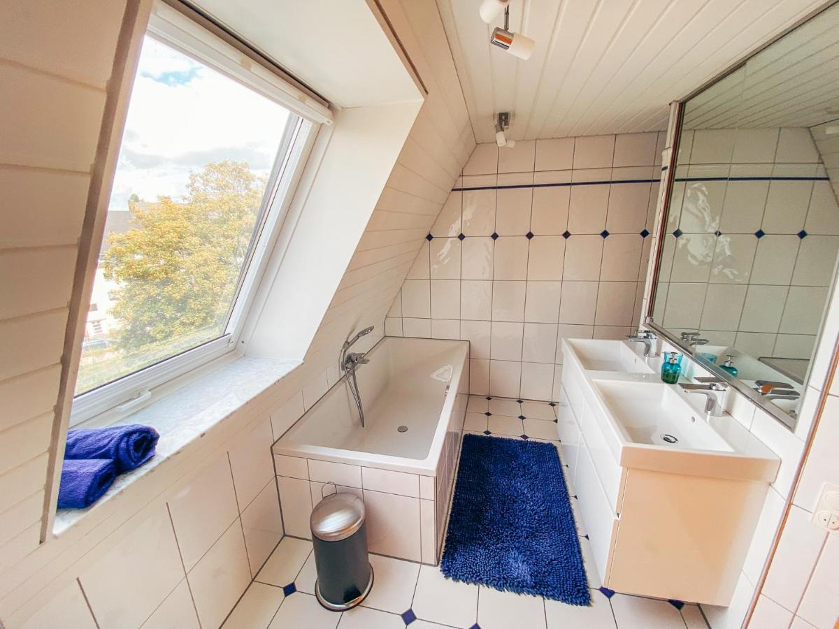 Rheinloft 3 - Grosse Giebelwohnung Mit Dachterrassen An Der Rheinpromenade إميريش المظهر الخارجي الصورة