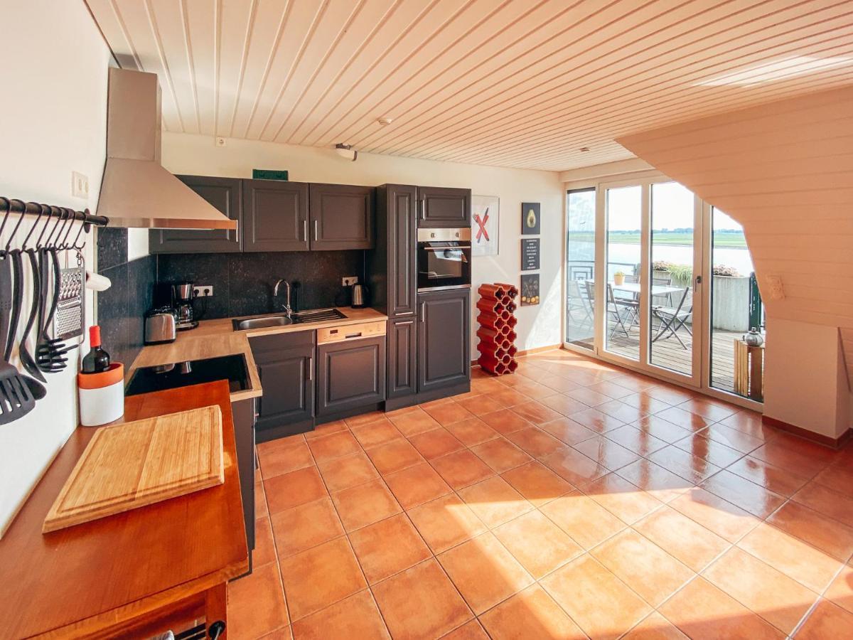 Rheinloft 3 - Grosse Giebelwohnung Mit Dachterrassen An Der Rheinpromenade إميريش المظهر الخارجي الصورة