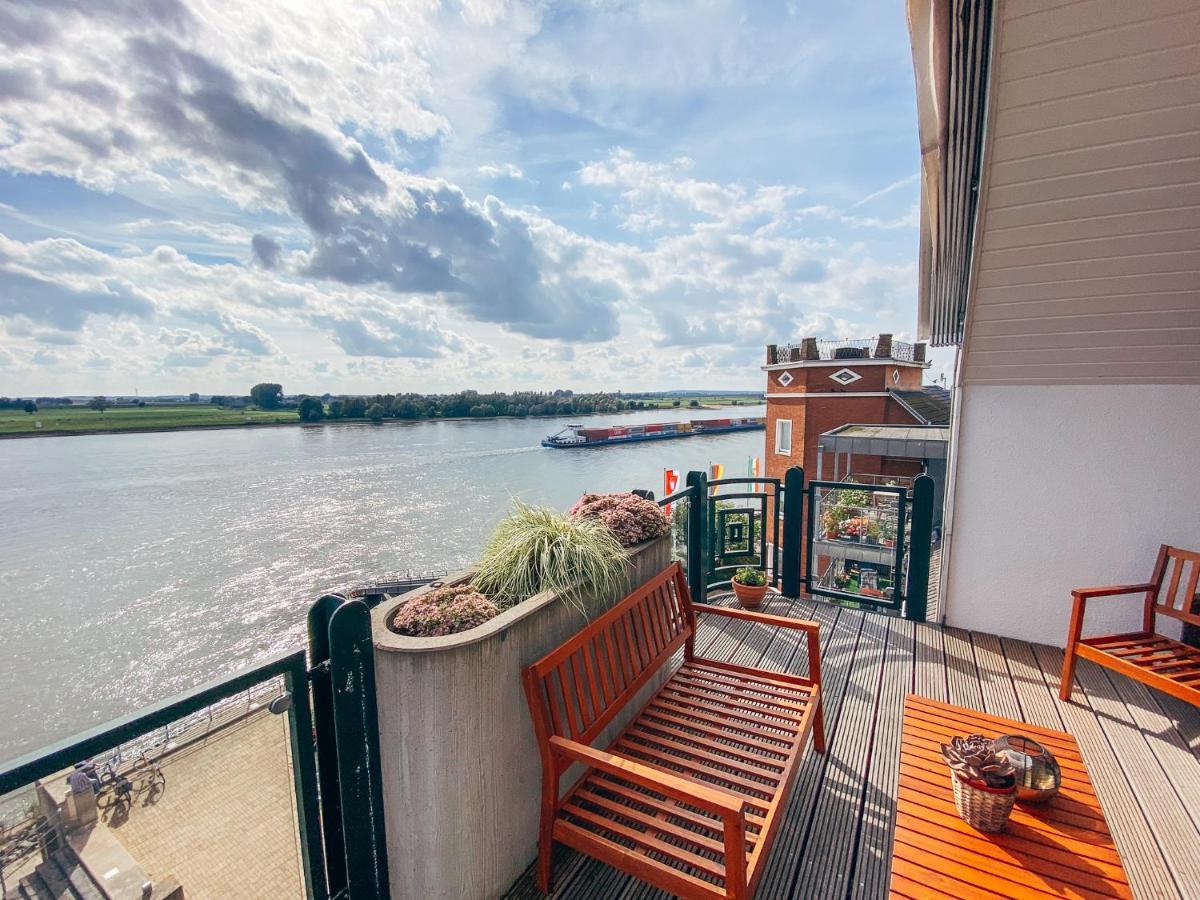 Rheinloft 3 - Grosse Giebelwohnung Mit Dachterrassen An Der Rheinpromenade إميريش المظهر الخارجي الصورة